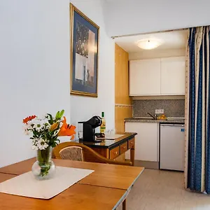 Apartamento Private Pyr By The Promenade - Shared Pool Available, Fuengirola